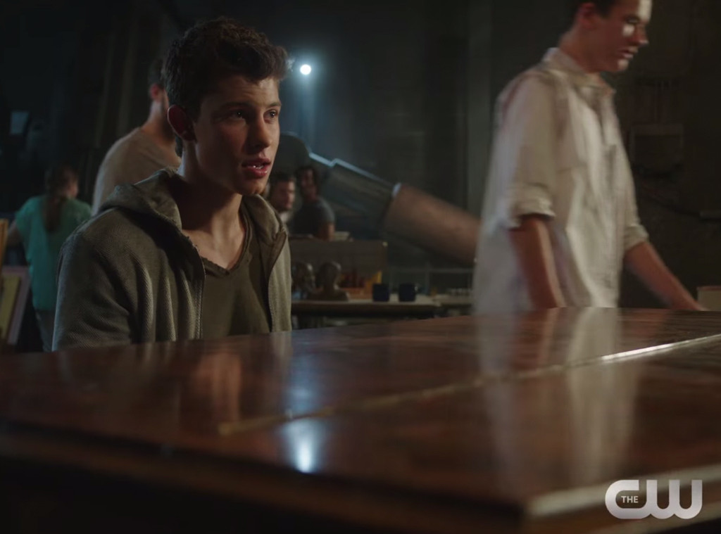 Watch Shawn Mendes Get Musical On The 100 Season 3 Premiere E Online